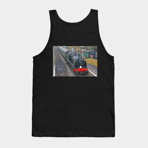 U Class, Corfe Castle, March 2024 Tank Top by RedHillDigital